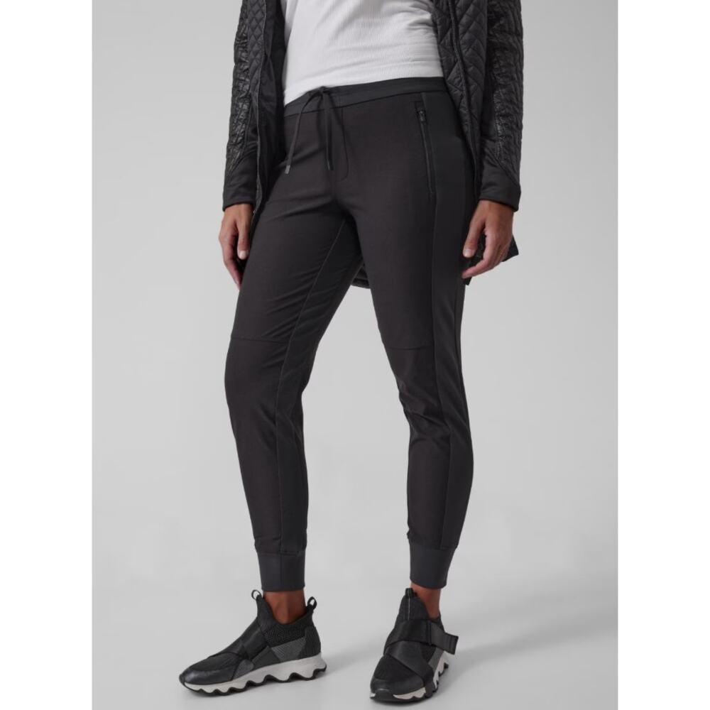 Athleta Headlands Hybrid Trek Mid Rise Jogger Womens 2 Black Water-repellent